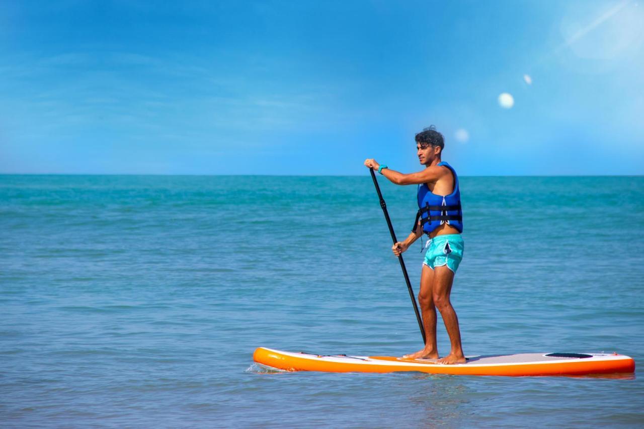 Longbeach Campground Ras al-Khaimah Buitenkant foto