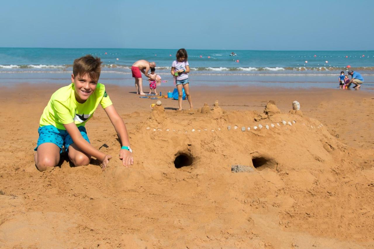 Longbeach Campground Ras al-Khaimah Buitenkant foto